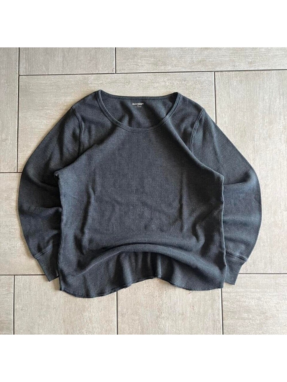 Old Navy grey long sleeve top #loungewear #athleisure